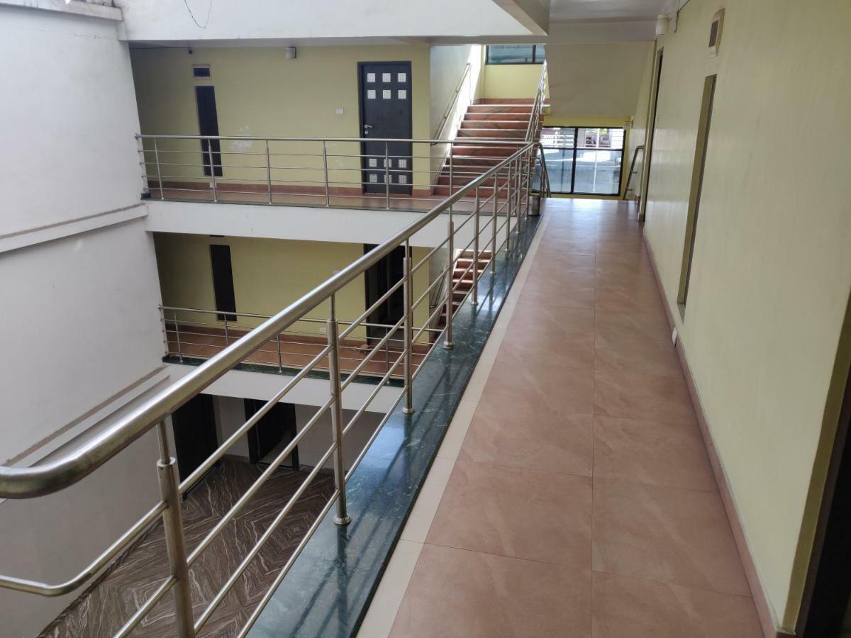 Hotel Jagat 西里古里 外观 照片